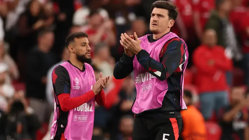 أزمة جديدة.. إدانة هاري ماغواير في قضية ميكونوس بـ15 شهرا مع إيقاف التنفيذ