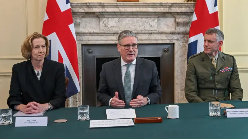 من دون ترامب.. بريطانيا تستضيف محادثات إعادة فتح مضيق هرمز