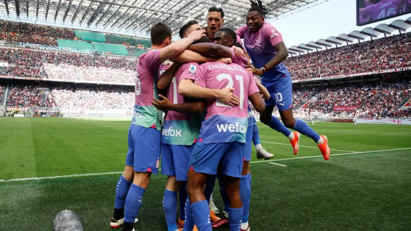 القنوات الناقلة لمباراة ميلان اليوم ضد ساسوولو مع موعد المباراة والتشكيلة.. ميلان يبحث عن مداواة جراحه الأوروبية