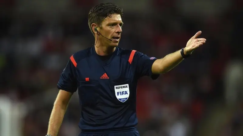 فضيحة جديدة تهز الدوري الإيطالي بطلها الحكم السابق جيانلوكا روكي.. ما القصة؟