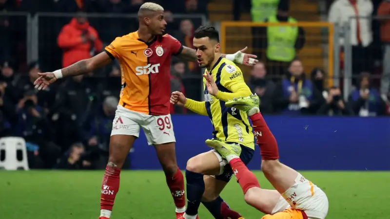 القنوات الناقلة لمباراة غلطة سراي اليوم ضد بشكتاش في الدوري التركي مع الموعد والتشكيلة