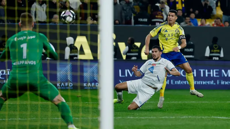 معلق مباراة النصر والفيحاء.. اسمان بارزان للقمة