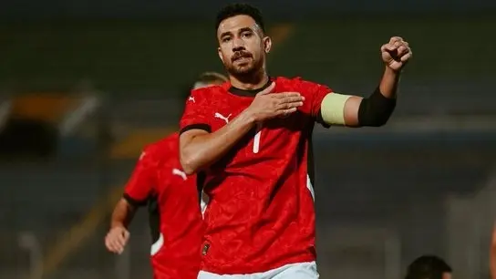 الاتحاد المصري لكرة القدم يقدم واجب العزاء في والدة تريزيغيه