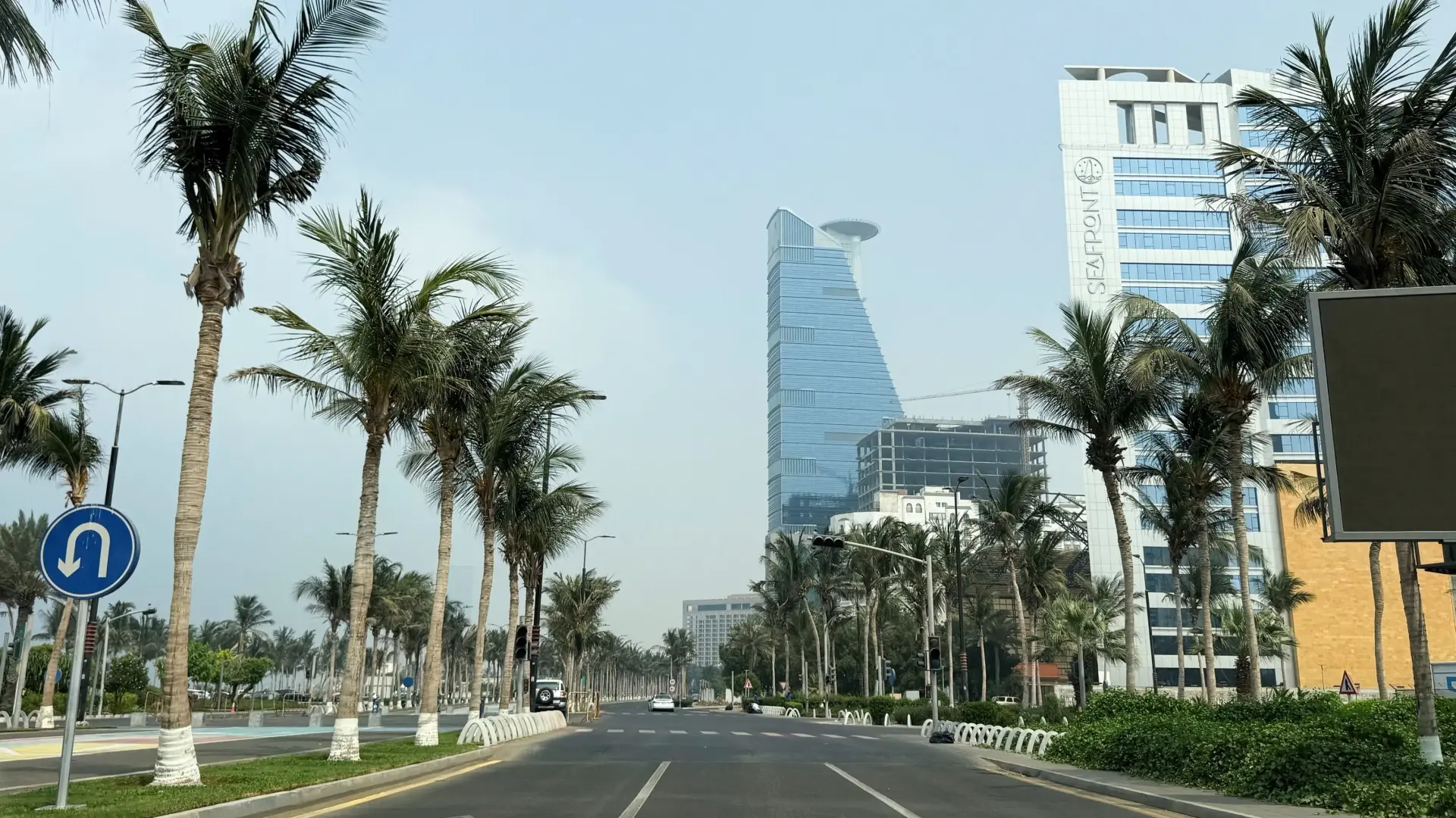 السعودية أعلنت اعتراض صاروخين أطلقا باتجاه مكة والمدينة (رويترز) السعودية أعلنت اعتراض صاروخين أطلقا باتجاه مكة والمدينة (رويترز)