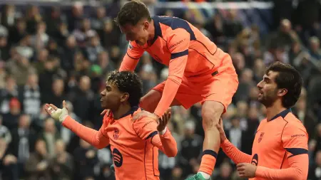 related_news_inside_blogsتشكيلة برشلونة اليوم أمام إشبيلية والغيابات.. عودة خوان غارسيا ولامين يامال