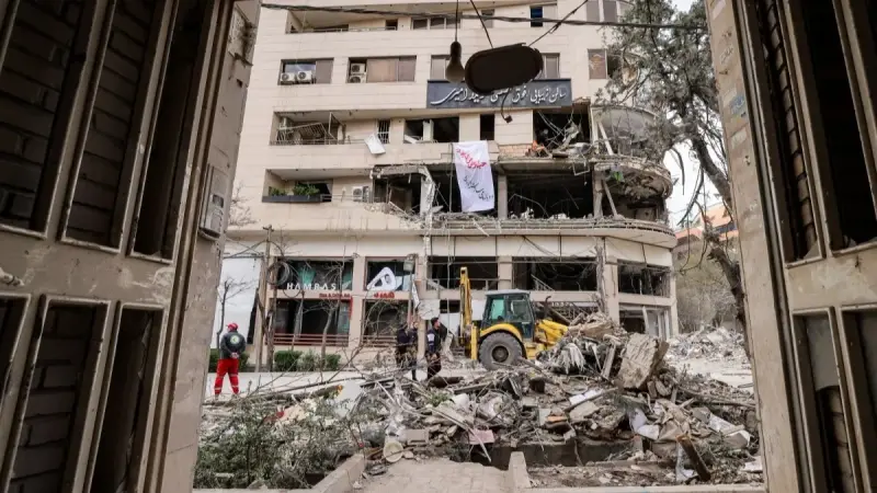 المشهد باختصار: حريق كبير في إسرائيل.. وتصاعد الخلافات بين بزشكيان والحرس الثوري