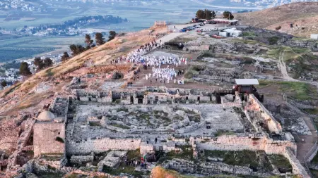 related_news_inside_blogsإسرائيل تصادر أراض فلسطينية خاصة قرب موقع أثري بالضفة