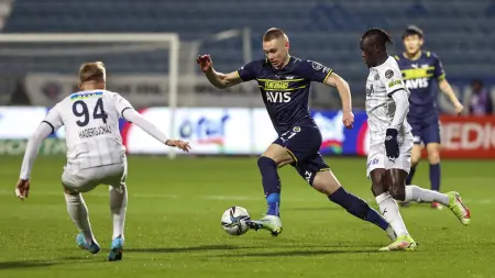 related_news_inside_blogsالقنوات الناقلة لمباراة فناربخشة ضد قاسم باشا اليوم في الدوري التركي مع الموعد والتشكيلة