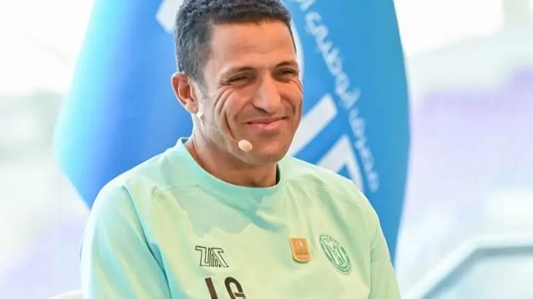 حسين عموتة يقترب من تدريب المنتخب العراقي.. هل حسم الأمر؟