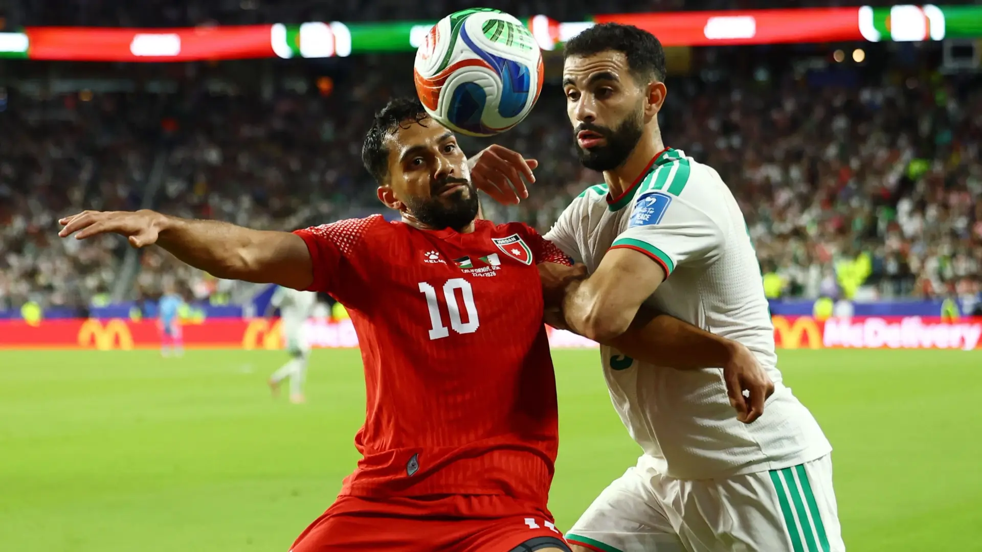 تسريح ريان آيت نوري من معسكر منتخب الجزائر (رويترز) تسريح ريان آيت نوري من معسكر منتخب الجزائر (رويترز)