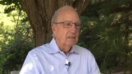 related_news_inside_blogsجامعة مرموقة تشطب اسم رئيسها السابق لارتباطه بإبستين