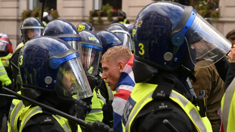 فيديو - تظاهرات لندن.. عنصرية ضد العرب أم دعوة لتطبيق القانون؟