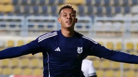 related_news_inside_blogsبحضور سيد عبد الحفيظ.. الأهلي ينهي التعاقد مع أقطاي عبد الله