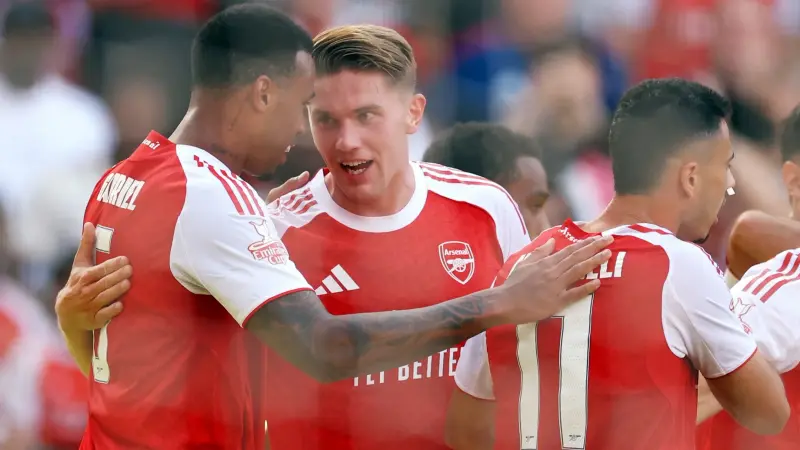 أرسنال بين الفوز والانتقادات أمام مانشستر يونايتد.. أداء ضعيف وانتصار ثمين