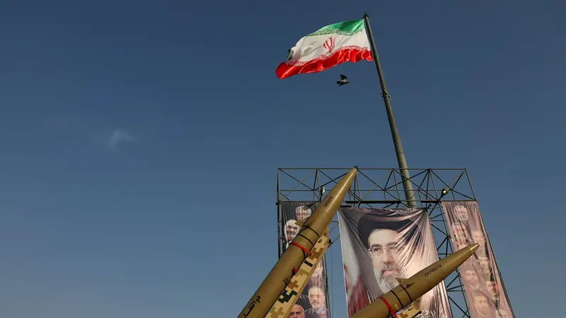 آخر أخبار حرب إيران وأميركا.. سباق بين التصعيد والتسوية