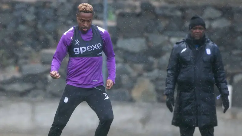 القنوات الناقلة وموعد مباراة أبها والتعاون اليوم.. الحياة تعود إلى دوري روشن السّعودي