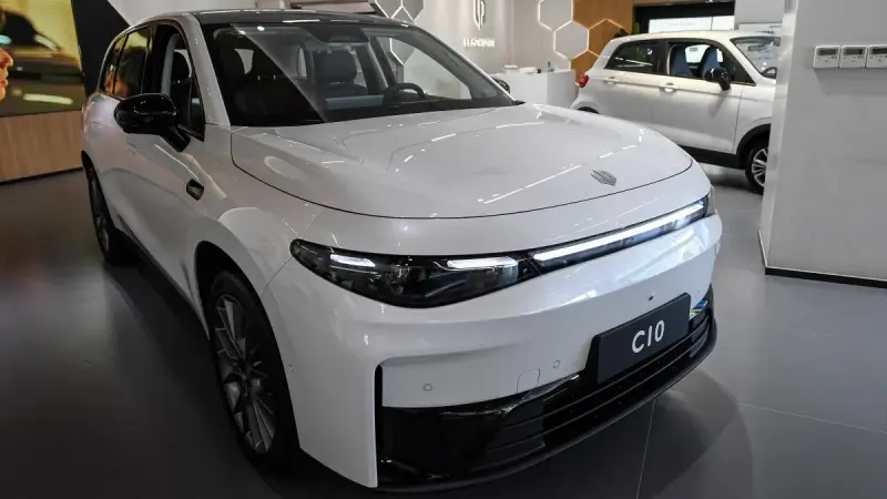 الرسوم الجمركية الجديدة تُخفض مبيعات السيارات الصينية في أوروبا