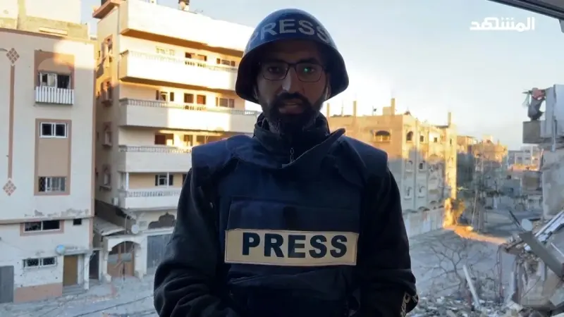 فيديو - بعد استهدافه في غزة.. مراسل "المشهد" يتمكن أخيرا من إجراء عملية جراحية بساقه