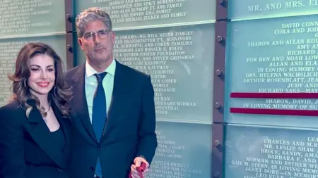 رجل أعمال لبناني يشارك في إحياء ذكرى "الهولوكوست"