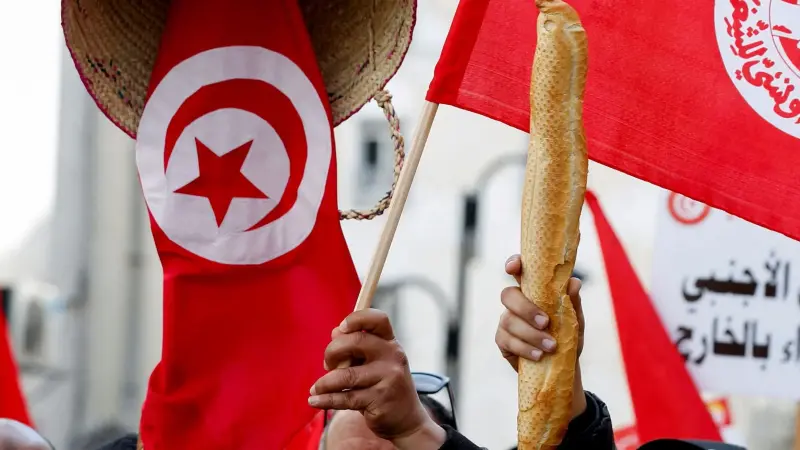 مخزون مرتفع.. هل تُنقذ العملة الصعبة الاقتصاد التونسي؟