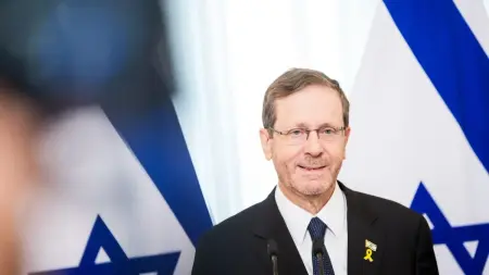 related_news_inside_blogsهرتسوغ: أمن العرب في إسرائيل مسؤولية سيادية