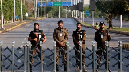 إجراءات أمنية مشددة في إسلام آباد مع وصول الوفد الإيراني المفاوض