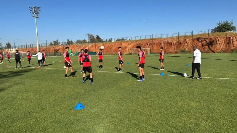 القنوات الناقلة لمباراة مصر ضد تنزانيا في كأس أمم إفريقيا للناشئين تحت 17 سنة 2026 مع الموعد والتشكيلة