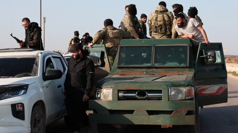 فيديو - "يدير المعركة ضد الشرع".. هل عاد ماهر الأسد إلى سوريا؟