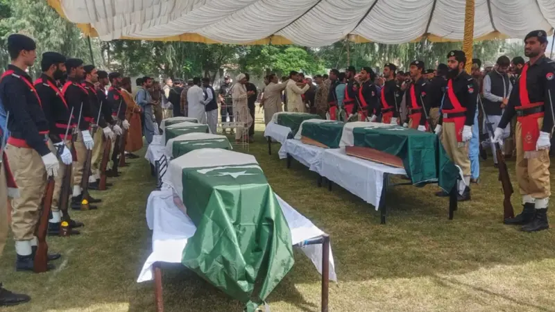 باكستان تتوعد بالرد بعد اشتباكات حدودية مع "طالبان"