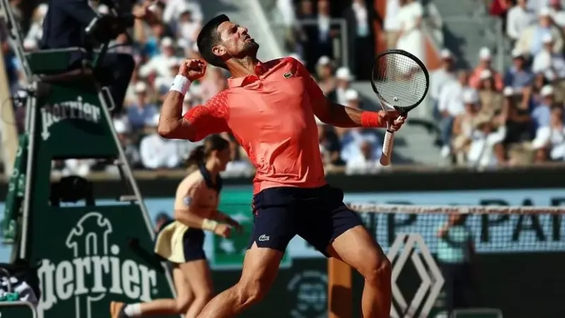 دجوكوفيتش يبلغ ثمن نهائي رولان غاروس بصعوبة