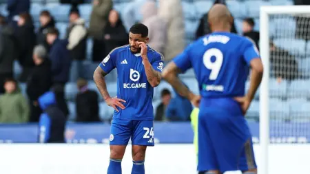 related_news_inside_blogsقصة انهيار ليستر سيتي.. كيف هبط بطل البريميرليغ السابق إلى الدرجة الـ3؟