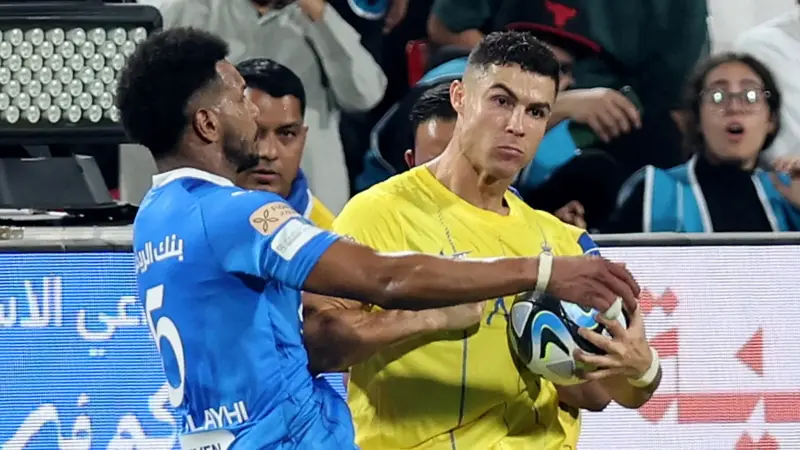 بسبب سلوكه ضد البليهي.. إيقاف كريستيانو رونالدو مباراتين