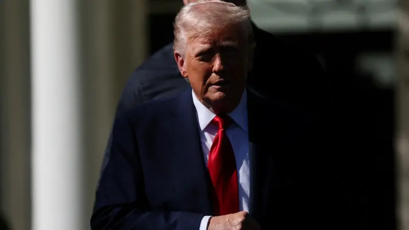 الشركات تضغط وترامب يستجيب.. خطوات لتقليص تأثير الرسوم على السيارات