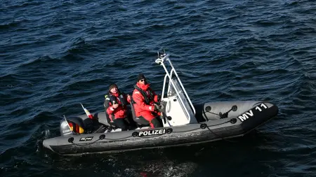 related_news_inside_blogsخفر السواحل الإيطالي يعثر على 18 مهاجرا متوفين وينقذ آخرين بحالة حرجة