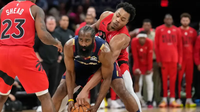 انتفاضة تمبروولفز تصعق ناغتس وكافالييرز يعزز تقدمه أمام رابتورز