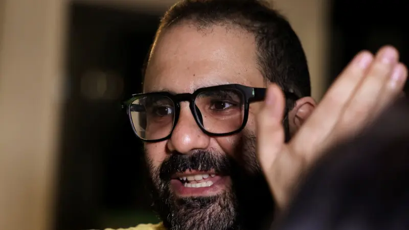 جدل في بريطانيا بسبب الناشط المصري علاء عبد الفتاح.. ودعوات لسحب الجنسية