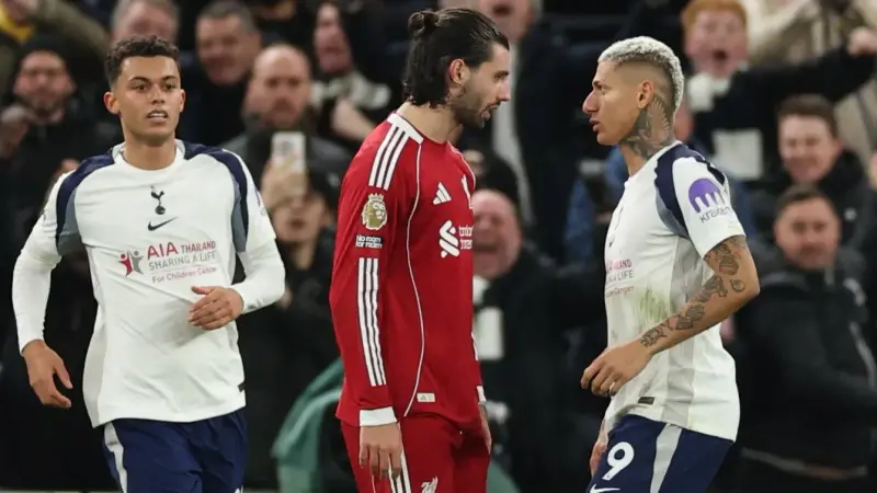 تشكيلة ليفربول اليوم أمام ولفرهامبتون وغيابات القائمة.. قائمة طويلة من الإصابات