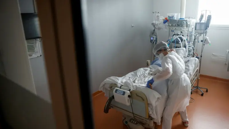 مصادقة فرنسية على مشروع قانون يسمح لمرضى بإنهاء حياتهم