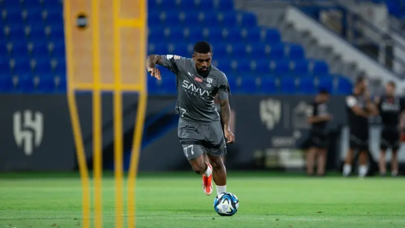 معلق مباراة الهلال والطائي اليوم في الدوري السعودي.. الطائي يتحدى قوة الهلال