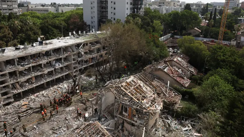 هجوم صاروخي مدمر.. إسرائيل وثمن إسقاط النظام الإيراني