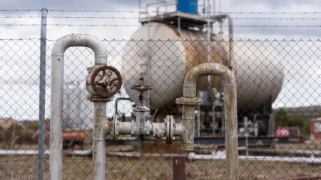 related_news_inside_blogsأسعار النفط اليوم الاثنين 16 مارس 2026.. "برنت" يرتفع فوق 100 دولار