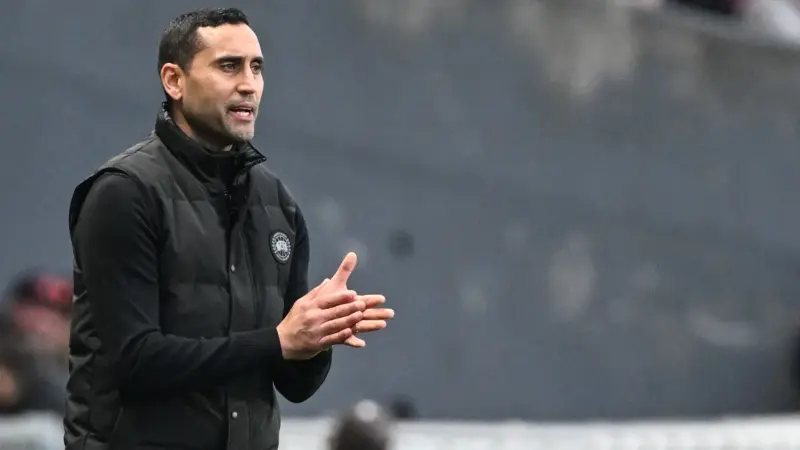 تقارير: نانت الفرنسي ينفصل عن المغربي أحمد القنطاري وخليلوزيتش البديل