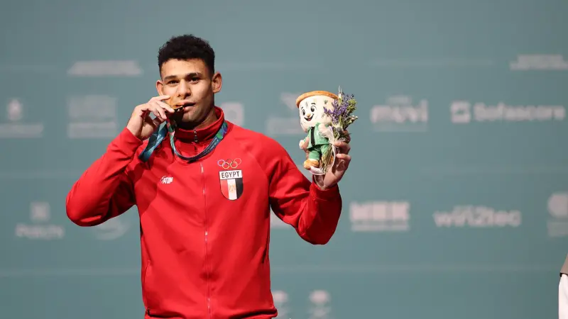 ألعاب التضامن الإسلامي - عبد الرحمن يونس يحطم أرقاما قياسية عالمية في رفع الأثقال