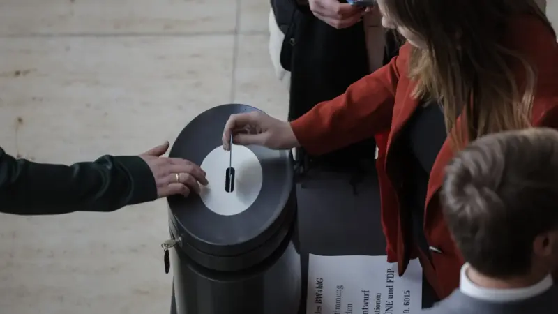 البرلمان الألماني يقرّ تعديل قانون الانتخابات وتقليص عدد أعضائه