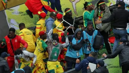 related_news_inside_blogsفوضى نهائي الكان.. متى يحسم "الكاف" مصير عقوبات السنغال؟