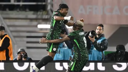 related_news_inside_blogsلاعبو نيجيريا يرفضون السفر إلى مراكش لملاقاة الجزائر.. ما القصة؟