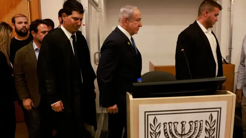 المشهد باختصار: محمد البشير رئيسا لحكومة سوريا.. ونتانياهو أمام المحكمة