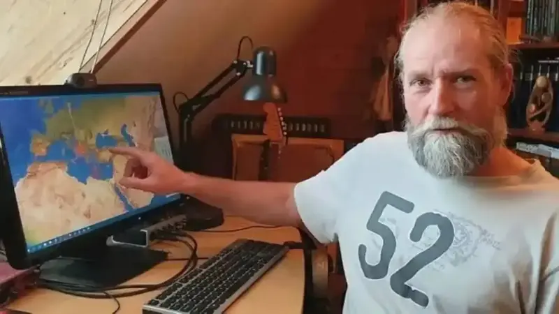 حذّر من يومي 18 و19 أغسطس.. ما توقعات عالم الزلازل الهولندي؟