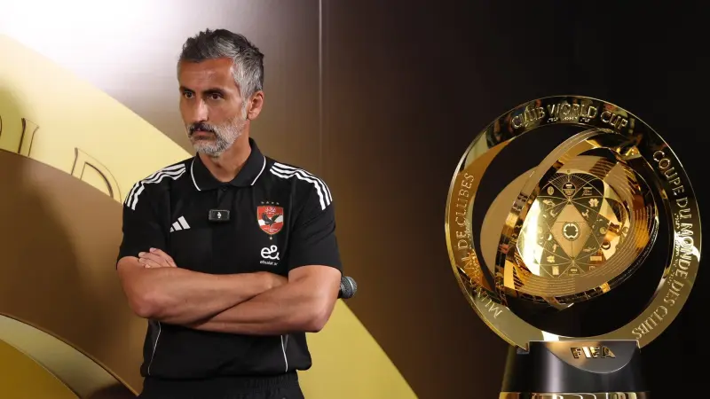 محسن صالح يدق ناقوس الخطر في الأهلي ويطالب الخطيب بتدخل عاجل.. ما القصة؟