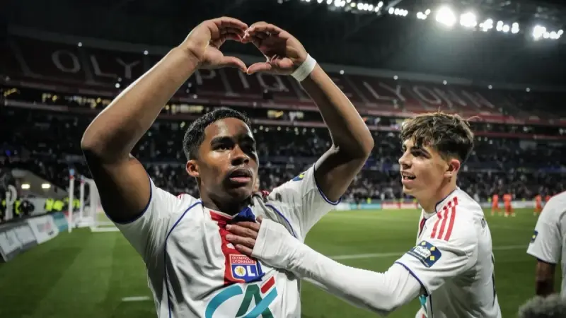 كأس فرنسا - إندريك يواصل التألق برقم مميز ويقود ليون لنصف النهائي